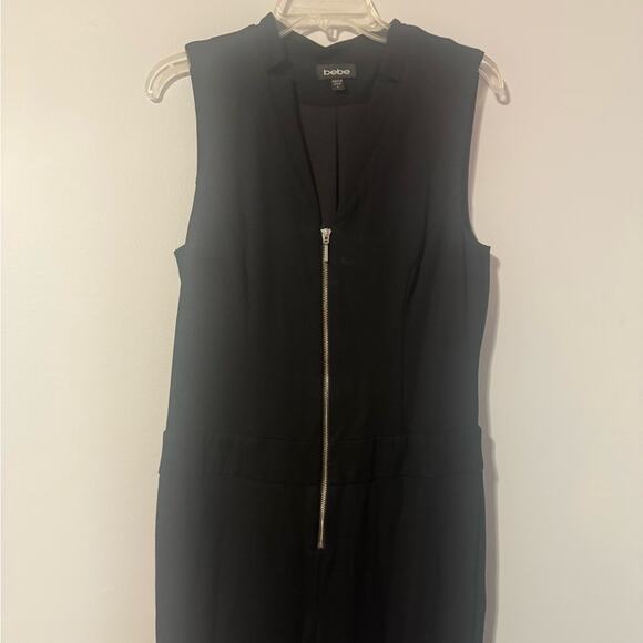 Bebe Black Sleeveless Zip Front Jumpsuit size large - Picture 4 of 11